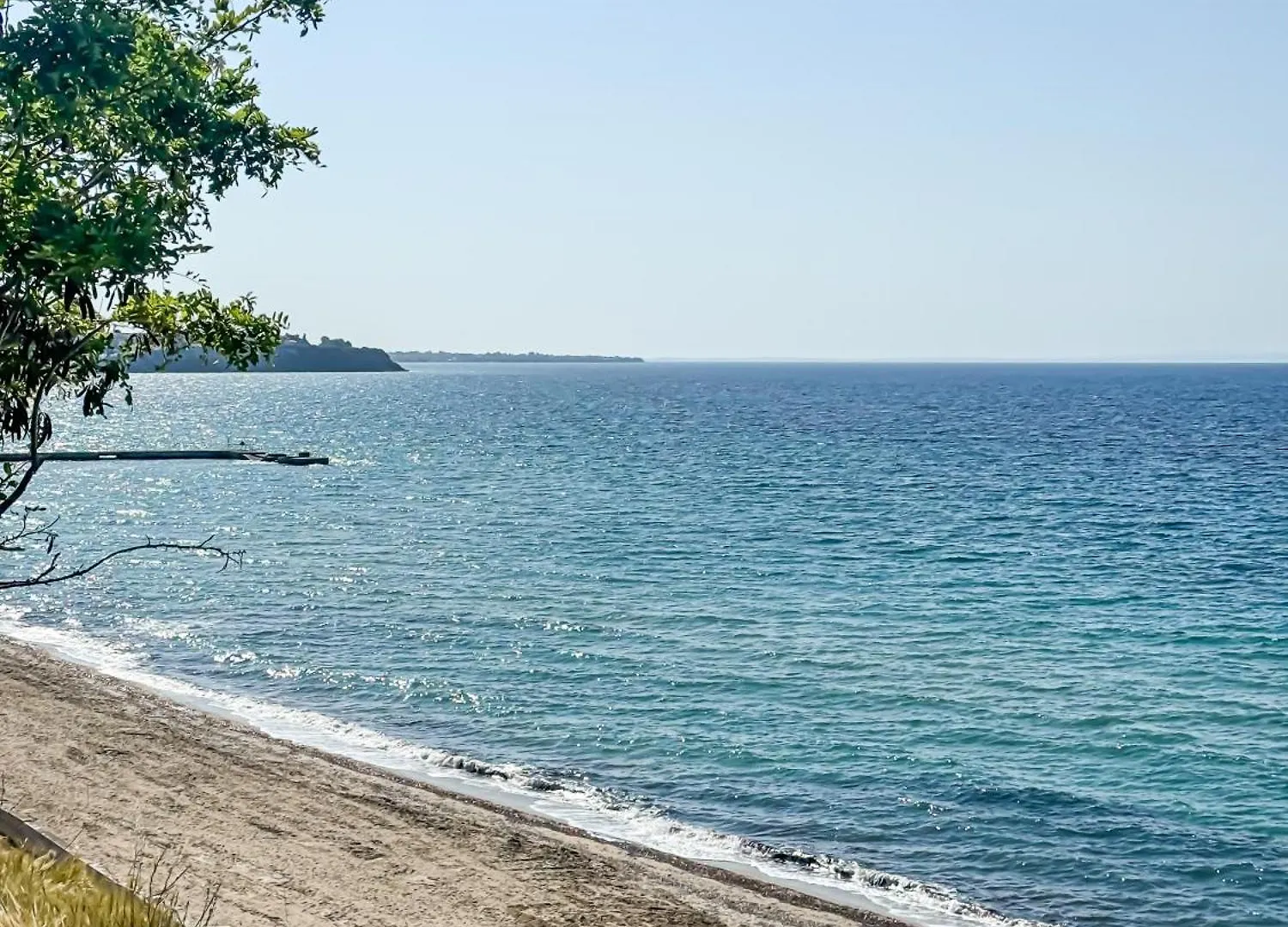 Beachfront Retreat #Propertly Nea Kallikrateia