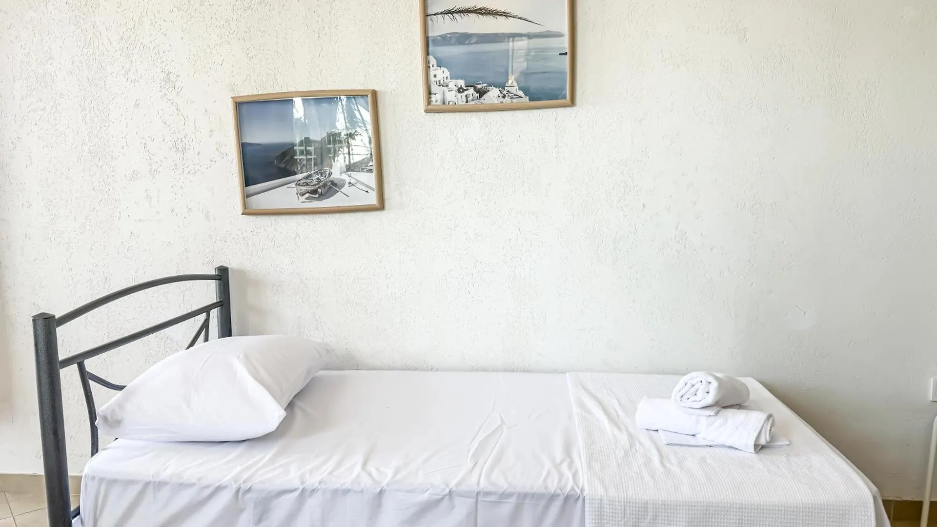 Apartment Beachfront Retreat #Propertly Nea Kallikrateia